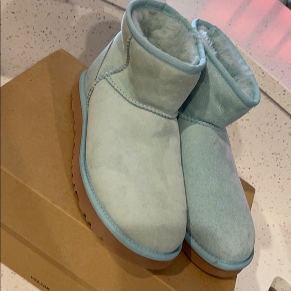 light blue ugg